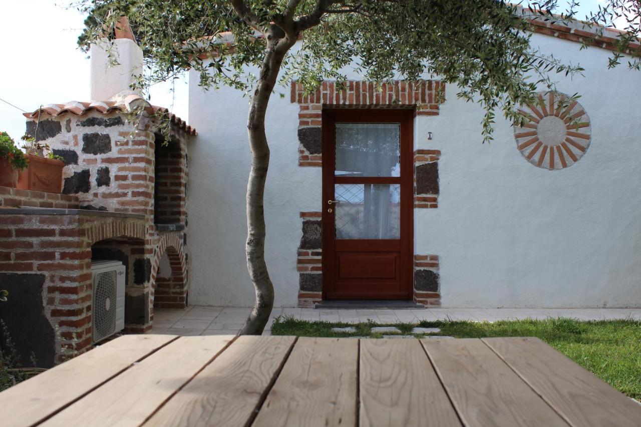 Casa Vacanze Sisuledda Орозеи Экстерьер фото