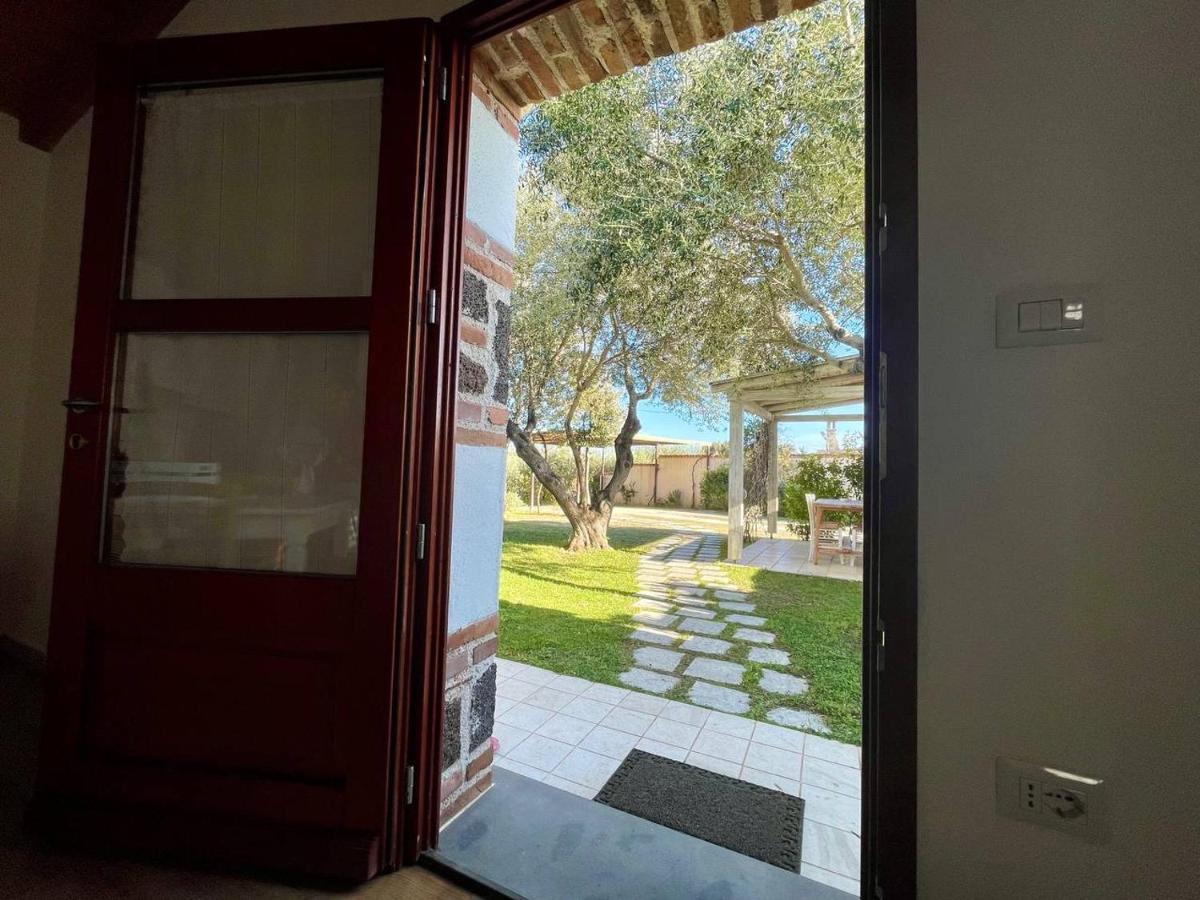 Casa Vacanze Sisuledda Орозеи Экстерьер фото