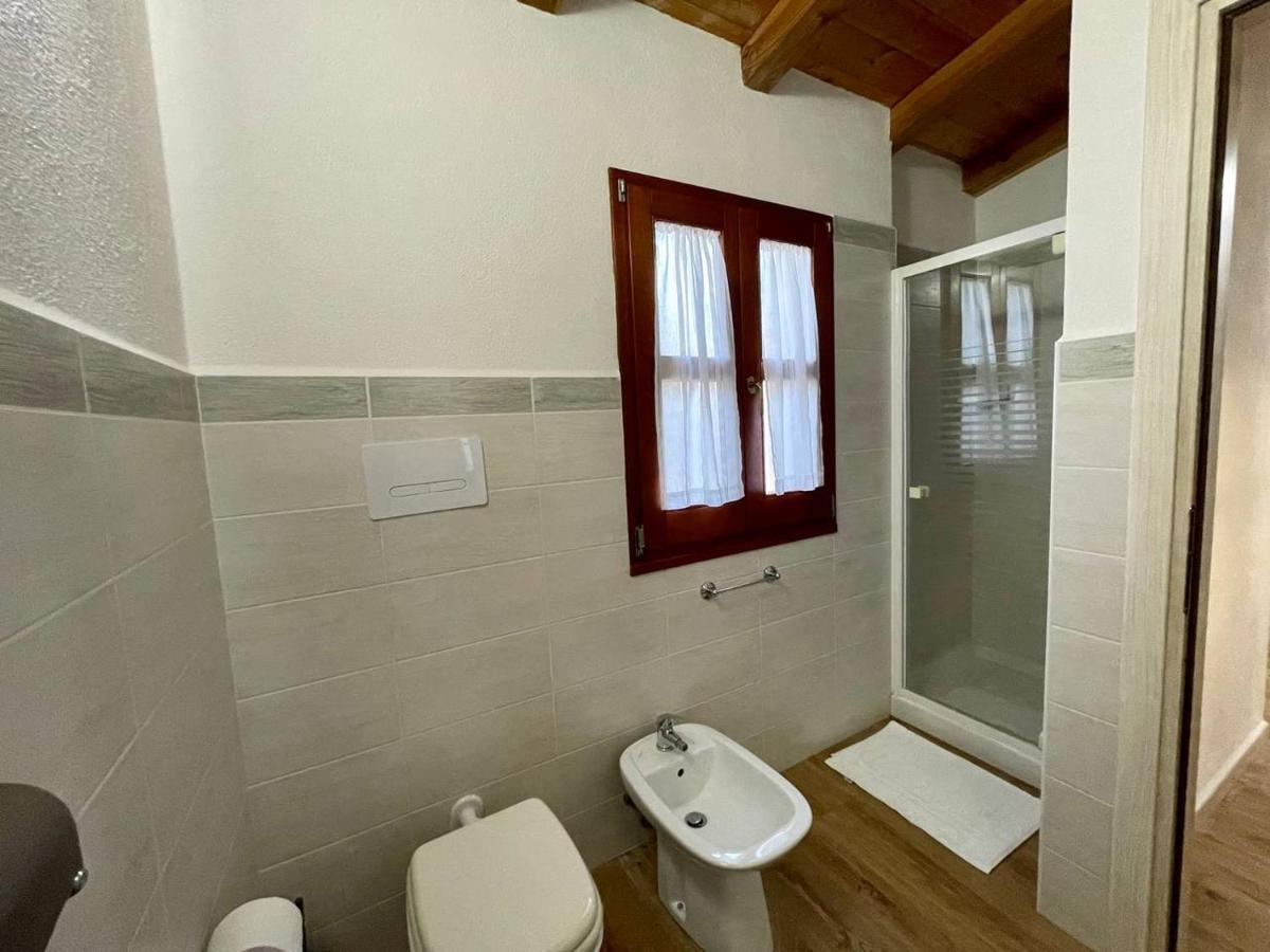 Casa Vacanze Sisuledda Орозеи Экстерьер фото