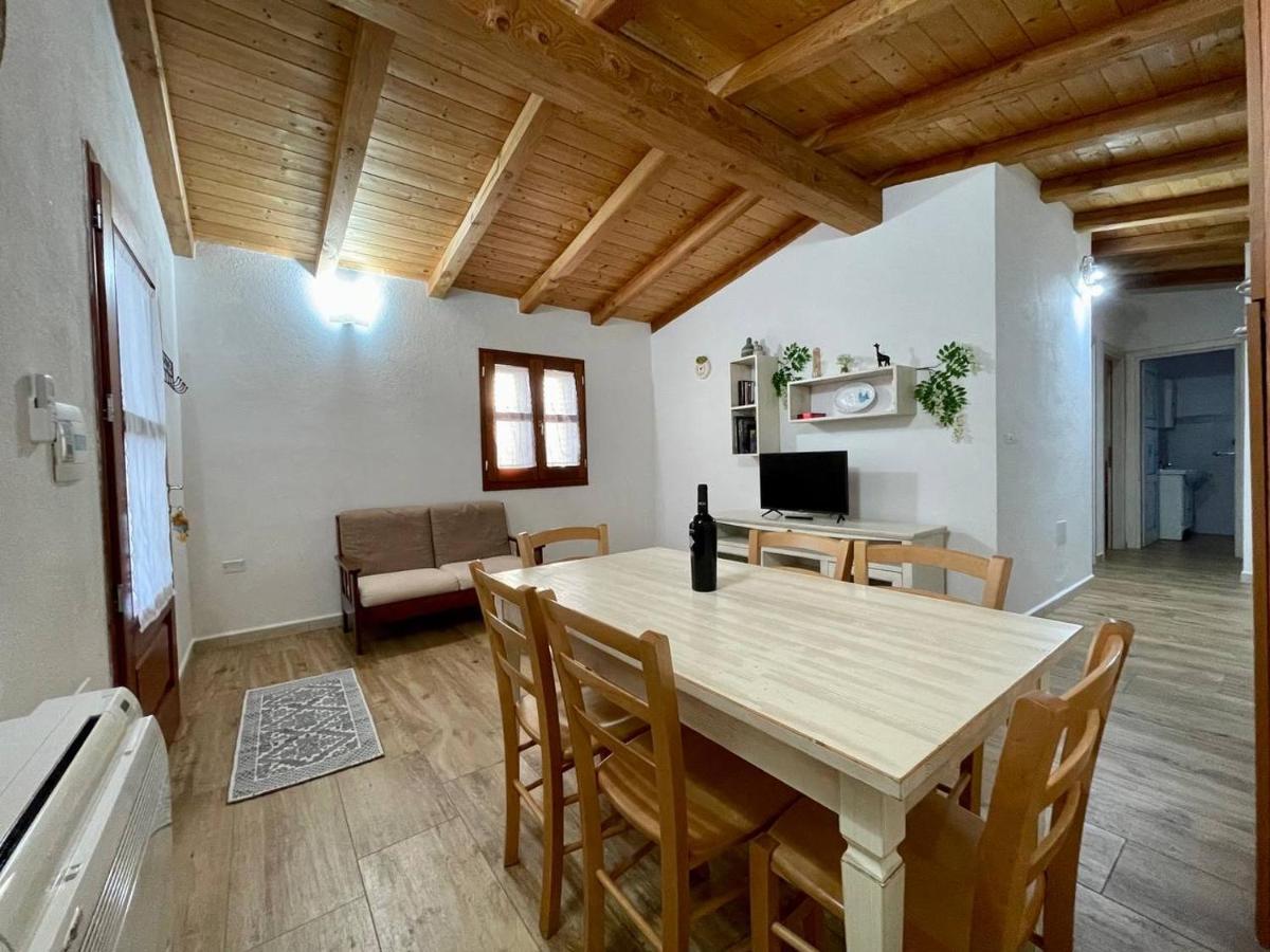 Casa Vacanze Sisuledda Орозеи Экстерьер фото